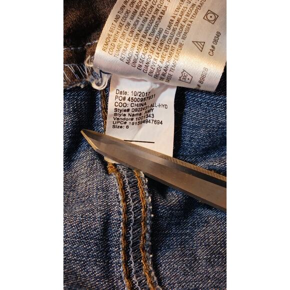 Bandolino Juniors Amy Capri with Ties Denim Jean Pants Size 6 - Picture 6 of 6